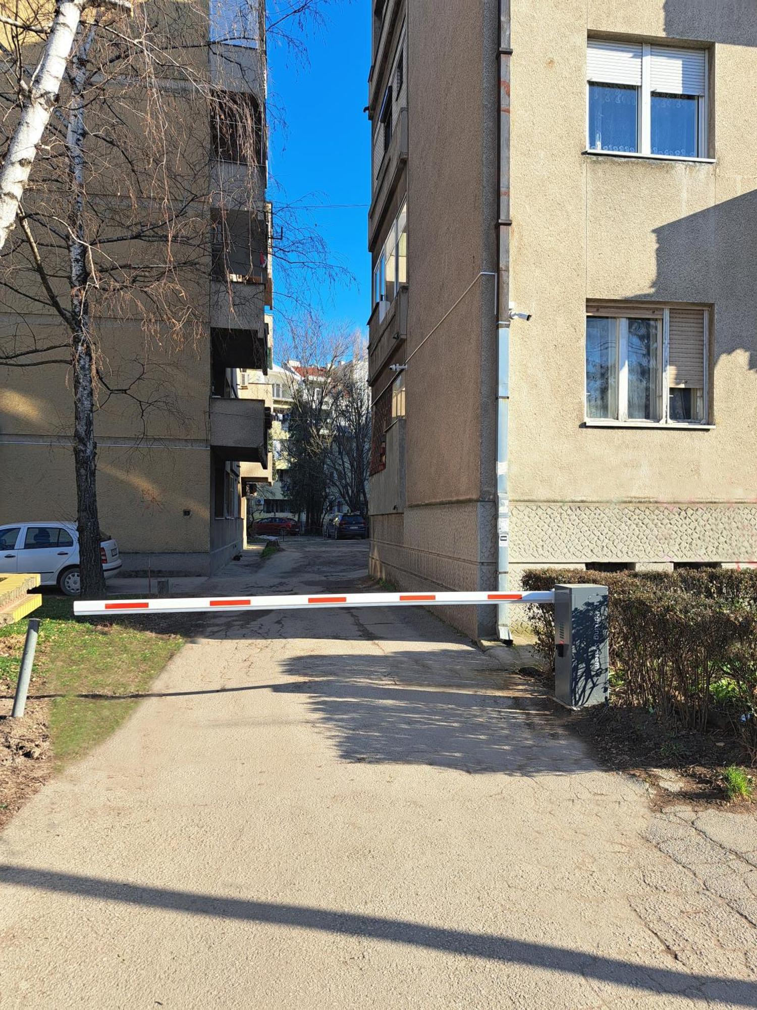 Apartment Millas Nis Luaran gambar